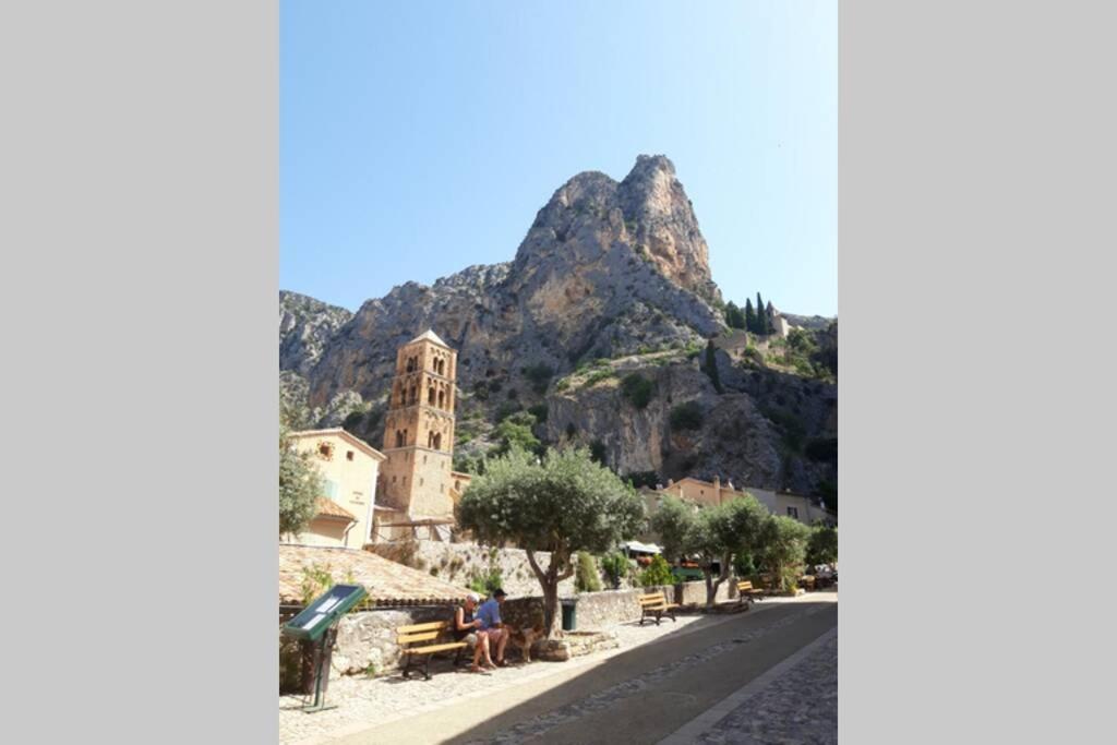 Lou Paradiu Du Verdon Allemagne-en-Provence Dış mekan fotoğraf